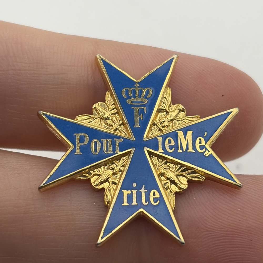 WWI German Knights Cross Pin Badge "Pour le Merite" Blue Max Medal World War 1